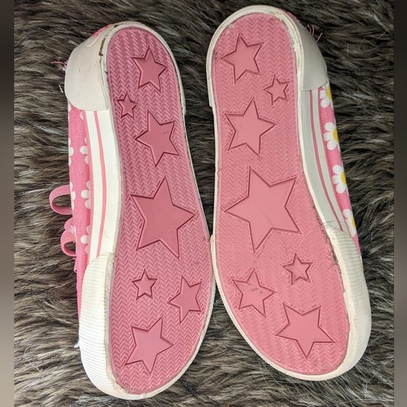 Rocket Dog Child's Pink Flats with Flowers- 13 - Picture 4 of 6